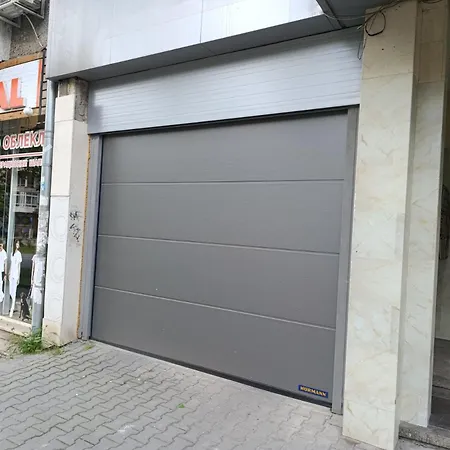 Venelin's Sunny With Parking Space Varna
